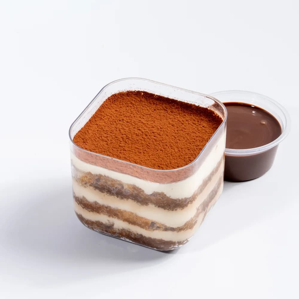 Tiramisu Cake